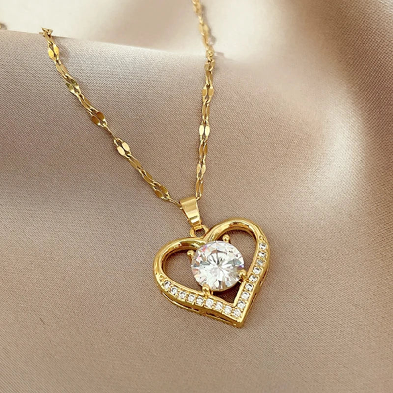 The golden heart necklace