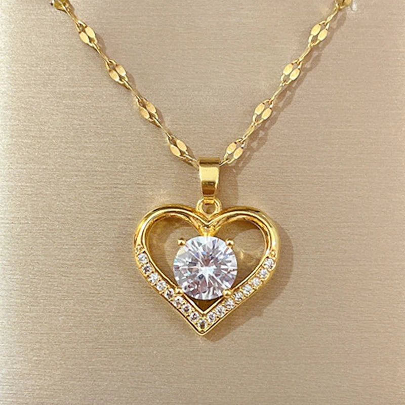 The golden heart necklace